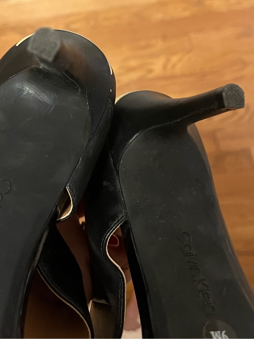 Calvin Klein matte Black Pointed Toe elastic Cutout Strap Pumps worn once - Picture 5 of 6